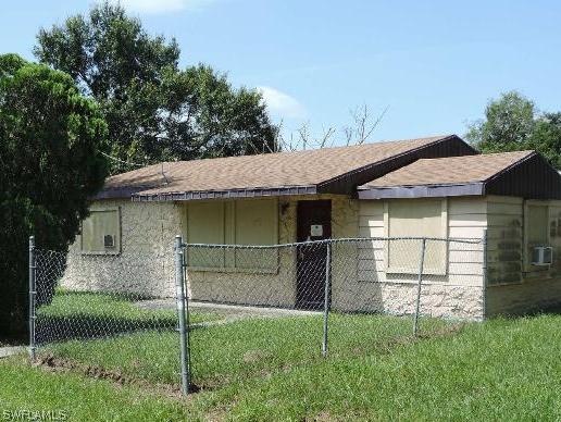 388 New York Dr., Fort Myers, FL 33905