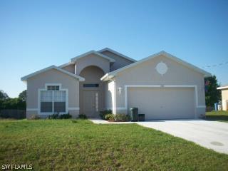 3705 15th St., Lehigh Acres, FL 33976