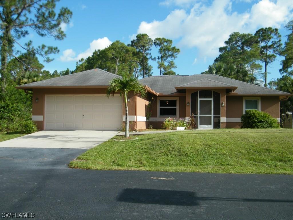 2060 22nd Ave., Naples, FL 34120