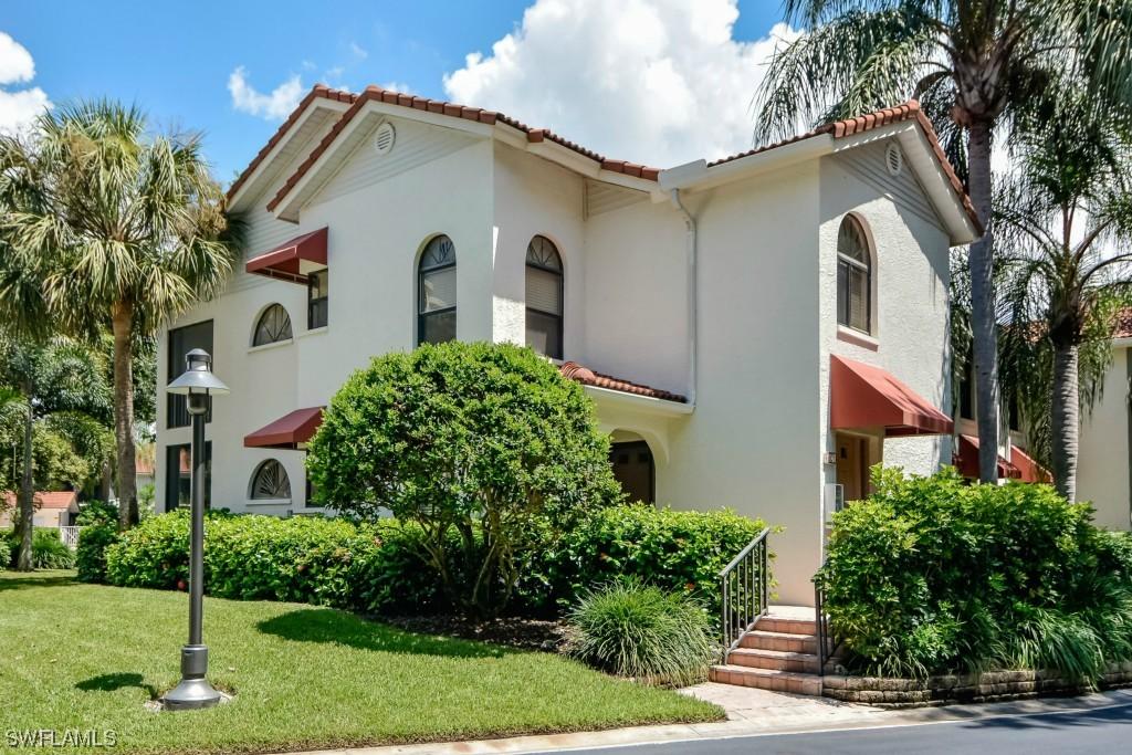 599 Serendipity Dr., Naples, FL 34108