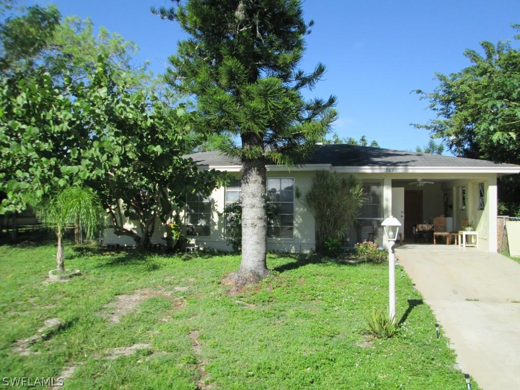 307 Rushmore Ave., Lehigh Acres, FL 33936