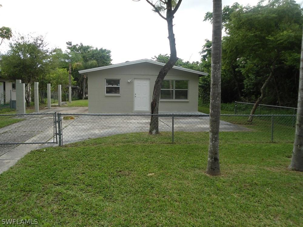 3217 Katherine St., Fort Myers, FL 33916