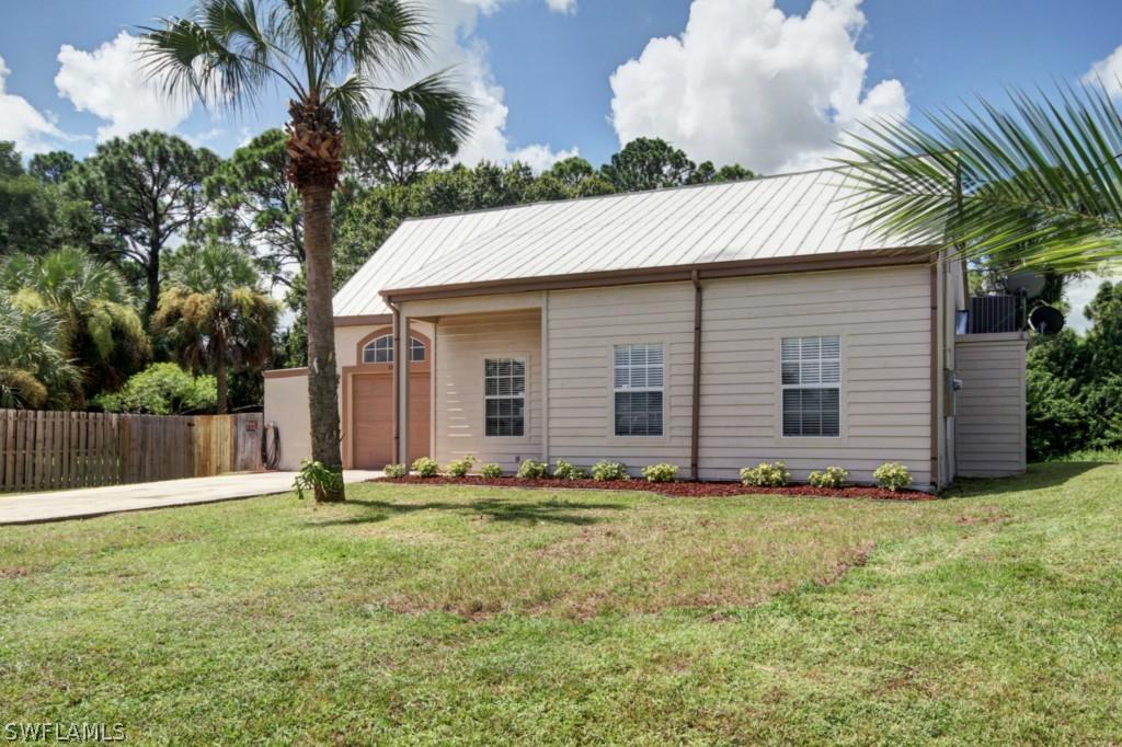 180 Carlisle Ave., Lehigh Acres, FL 33974