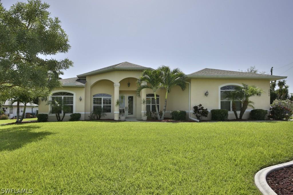 2306 Viscaya Pkwy., Cape Coral, FL 33990