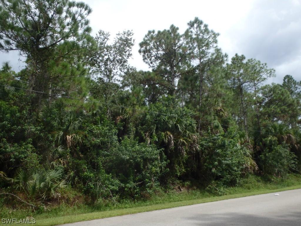 670 1st St., Naples, FL 34120