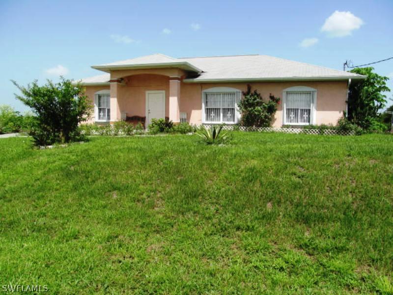 1402 Irving Ave., Lehigh Acres, FL 33972