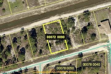 2722 Helen Pl., Lehigh Acres, FL 33971