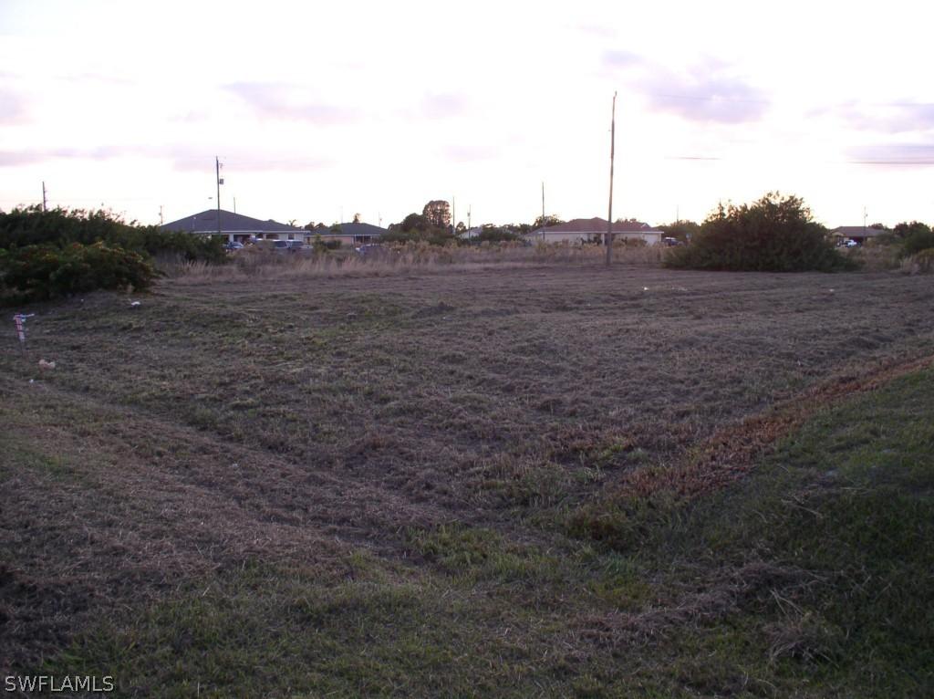 813 Casino Ave., Lehigh Acres, FL 33971