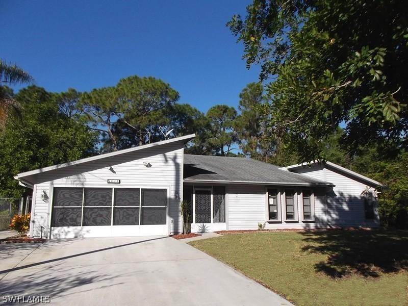 1044 Marathon Ave., Lehigh Acres, FL 33974