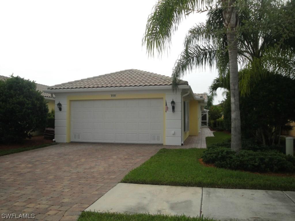 8104 Xenia Ln., Naples, FL 34114