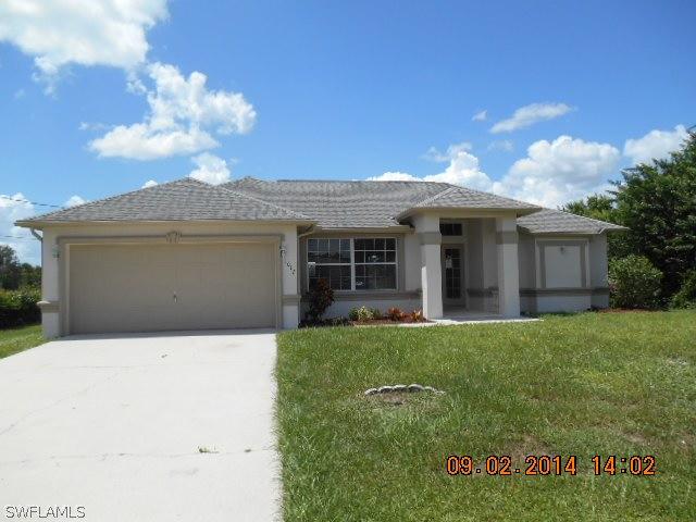 1017 Alvin Ave., Lehigh Acres, FL 33971