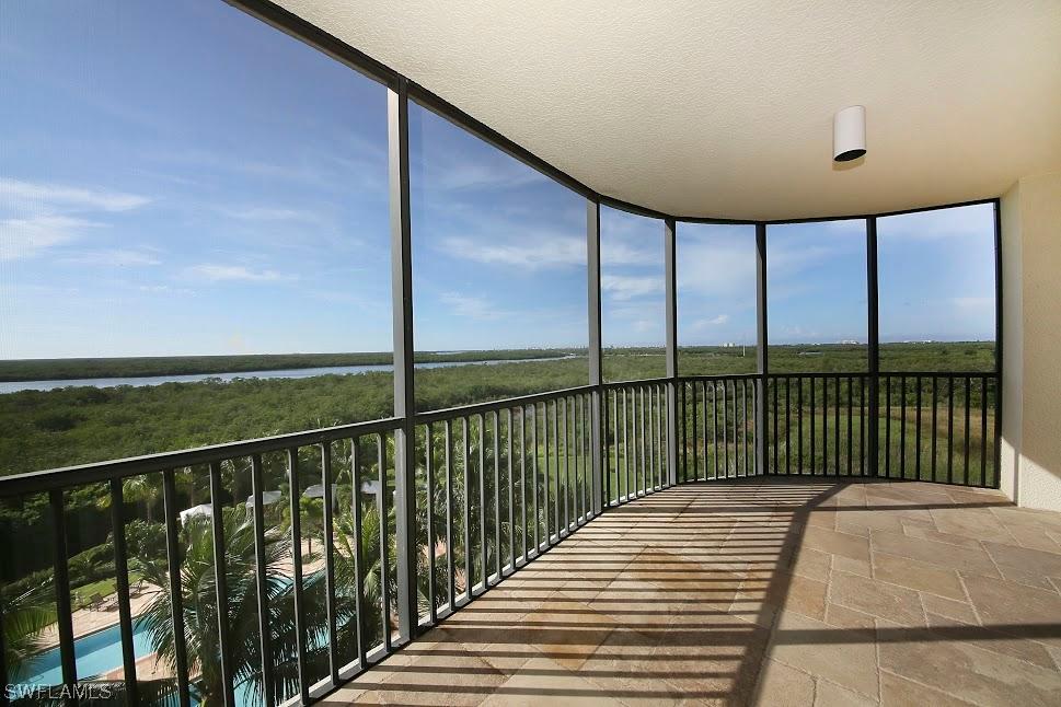 1050 Borghese Ln. #506, Naples, FL 34114