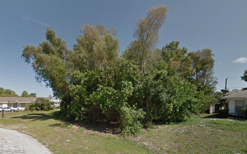 7576/7578 Carrier Rd., Fort Myers, FL 33967