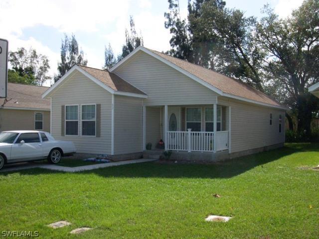 92 Diana Ave., Fort Myers, FL 33905