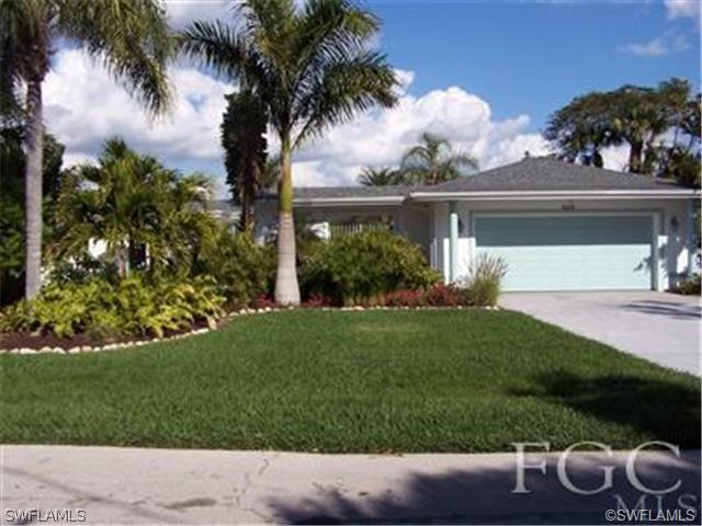 540 Randy Ln., Fort Myers Beach, FL 33931