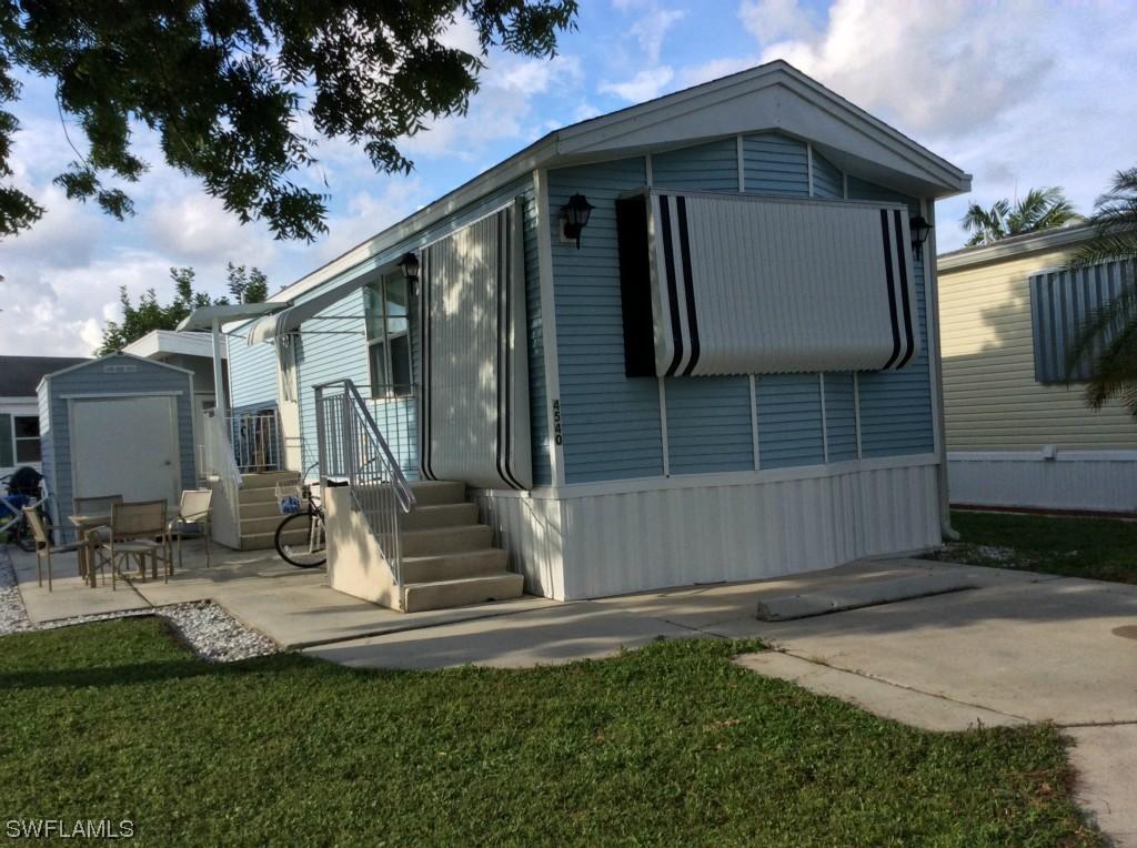 4540 Split Log Ln., Estero, FL 33928