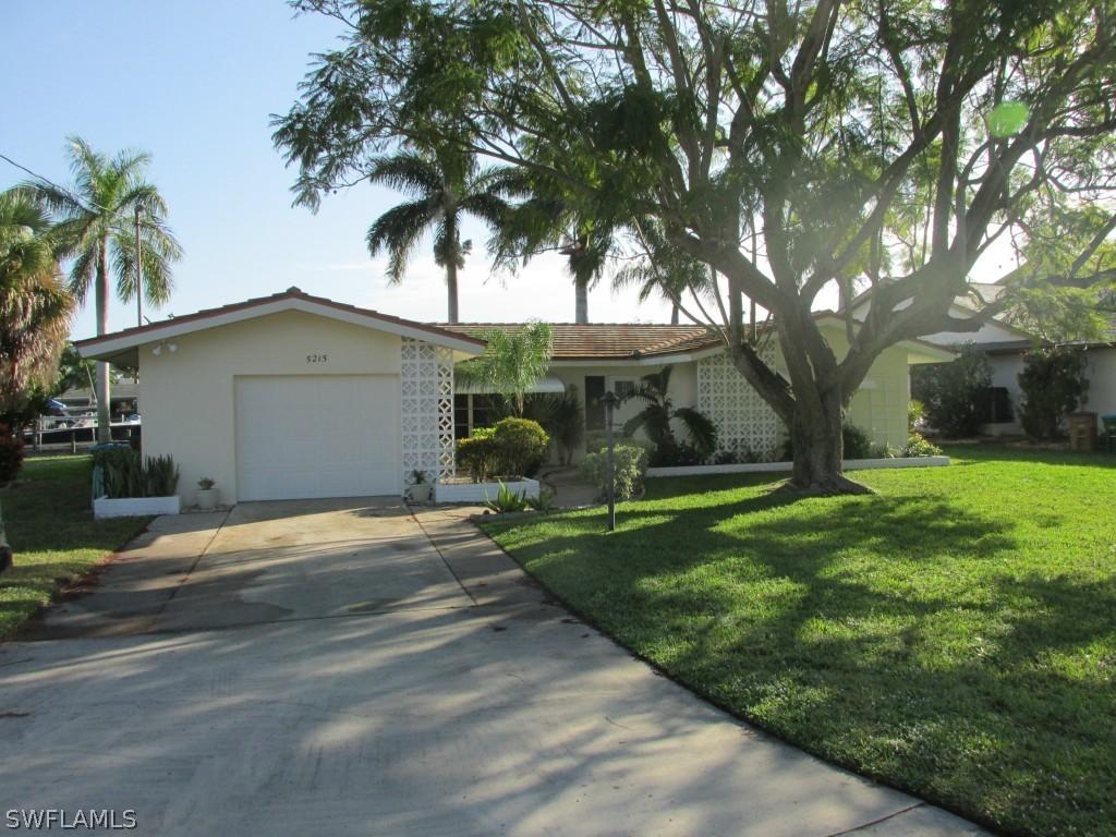 5215 Stratford Ct., Cape Coral, FL 33904