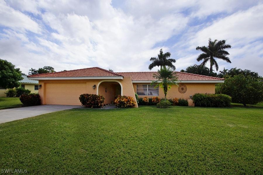 580 Neapolitan Way, Naples, FL 34103