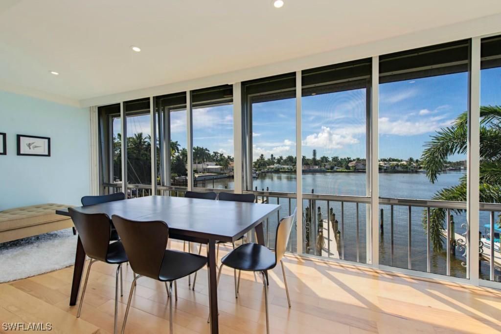 322 Harbour Dr. #202-D, Naples, FL 34103