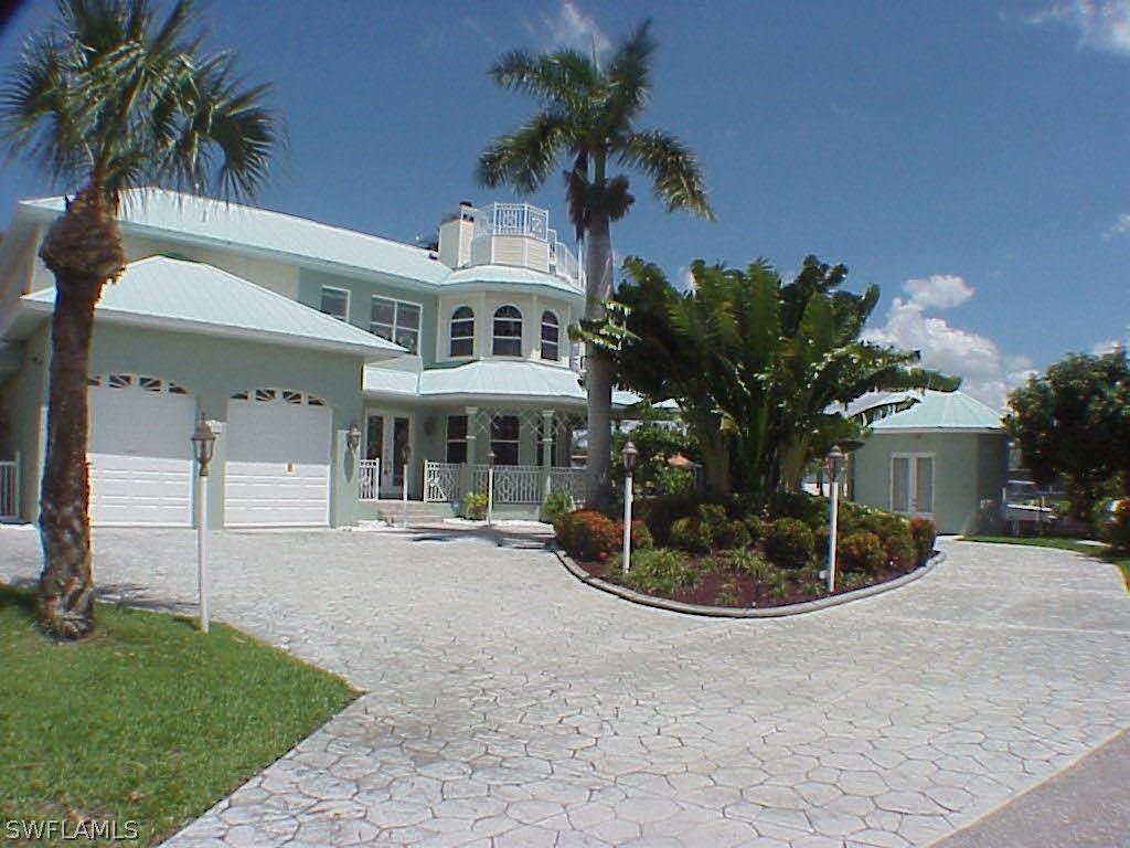 3102 SE 22nd Ave., Cape Coral, FL 33904