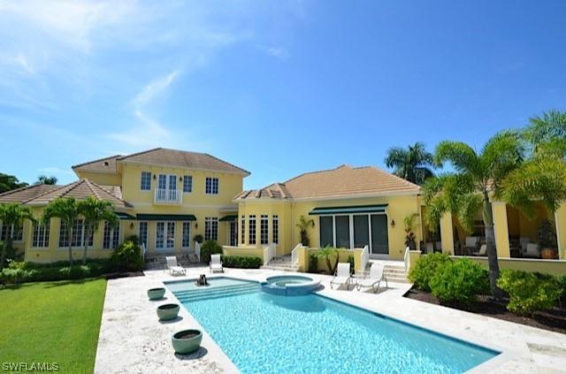 885 Admiralty Parade, Naples, FL 34102