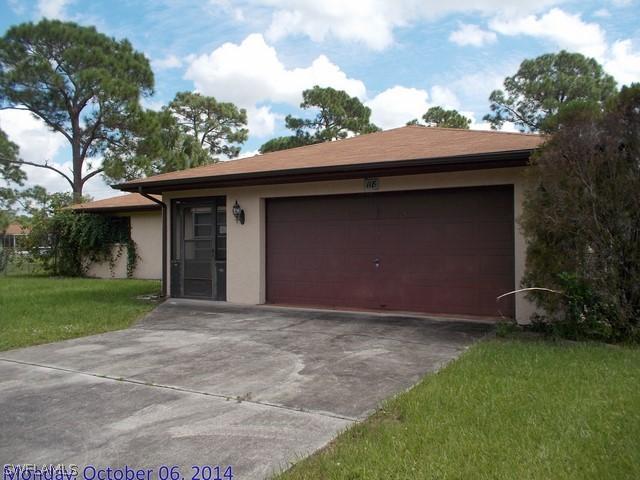 118 Roosevelt Ave., Lehigh Acres, FL 33936