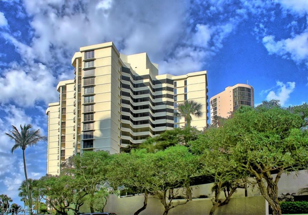 4551 Gulf Shore Blvd. #905, Naples, FL 34103