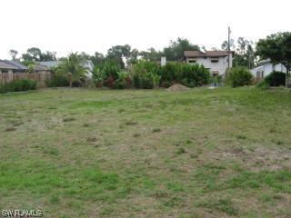 17201 Phlox Dr., Fort Myers, FL 33967