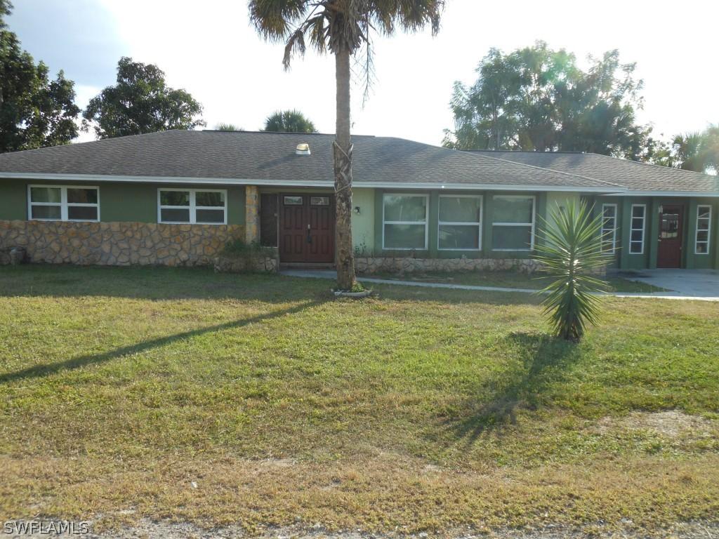 112 Dania Cir., Lehigh Acres, FL 33936