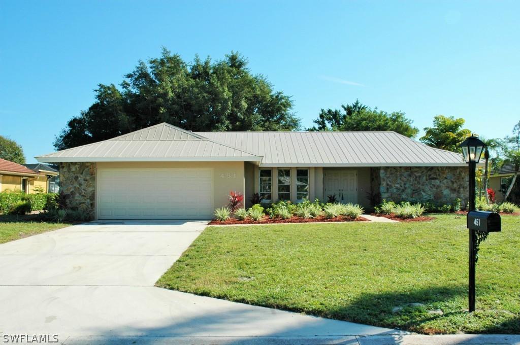 451 Torrey Pines Point, Naples, FL 34113
