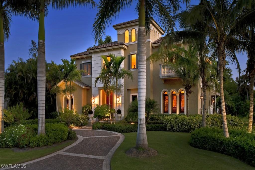 382 Gulf Shore Blvd., Naples, FL 34102