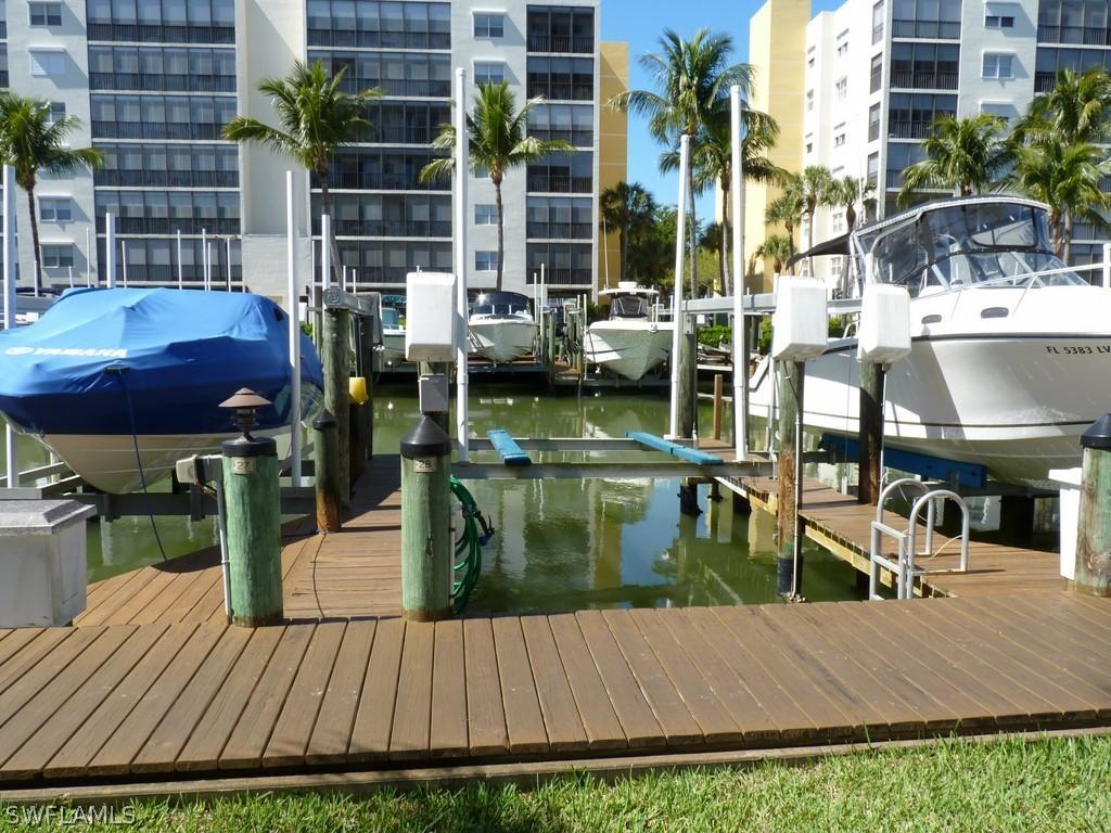 4357 Bay Beach Ln - Dock 28, Fort Myers Beach, FL 33931