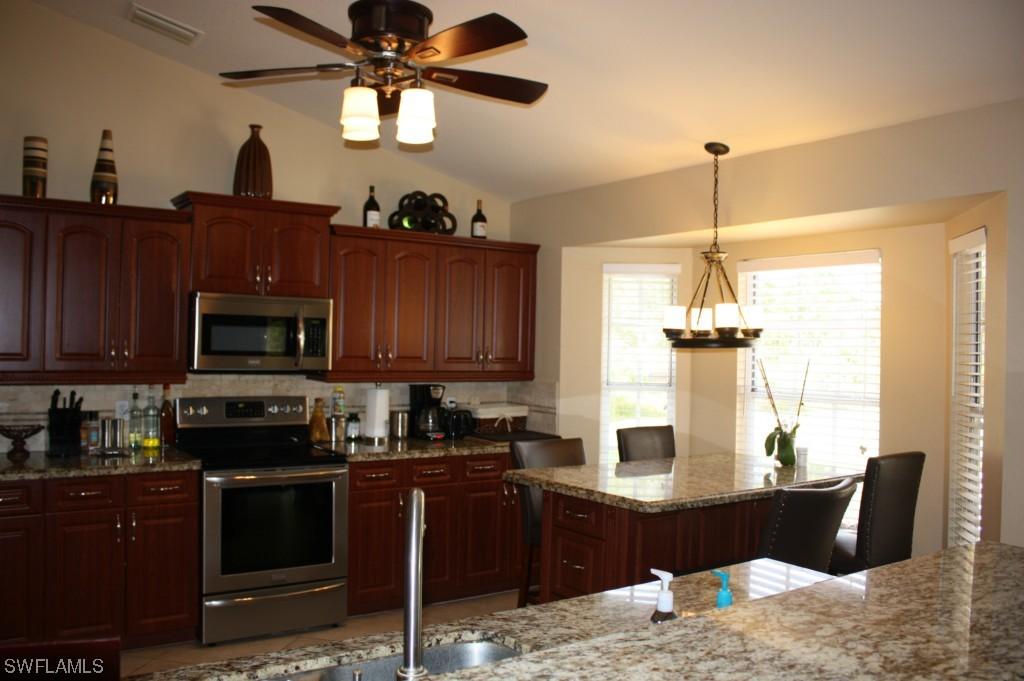 2931 6th Ave., Naples, FL 34117