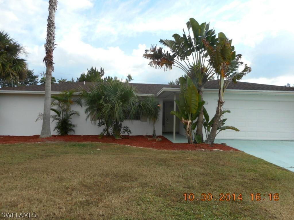 104 Dania Cir., Lehigh Acres, FL 33936