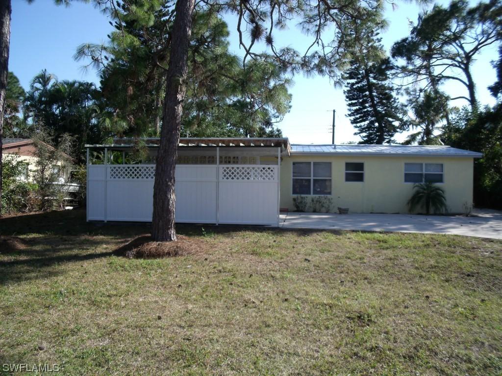 1370 14th Ave., Naples, FL 34102