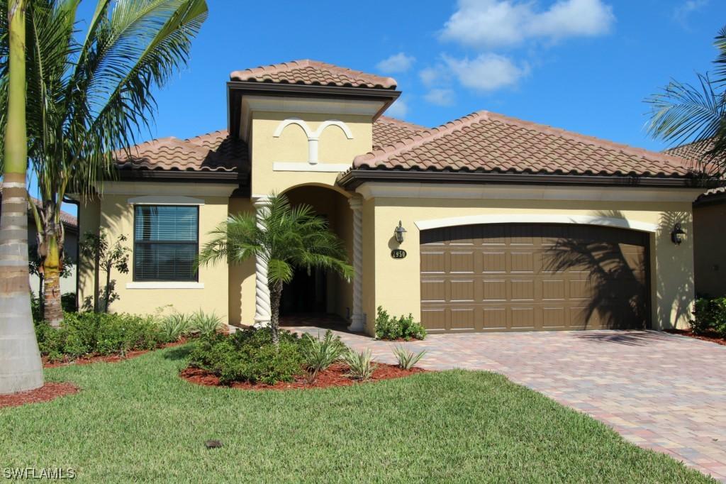 2934 Aviamar Cir., Naples, FL 34114