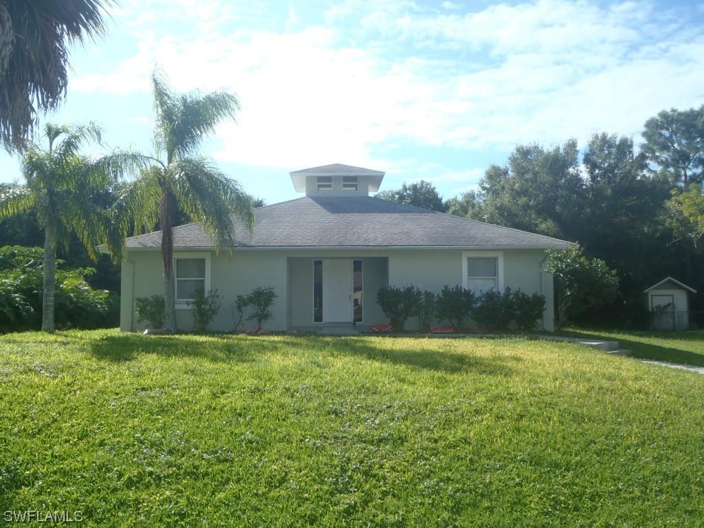 4651 Villa Capri Ln., Bonita Springs, FL 34134