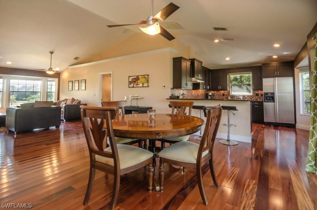 911 17th St., Naples, FL 34117