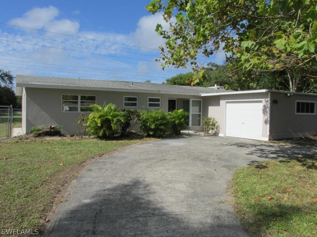 4280 Lagg Ave., Fort Myers, FL 33901