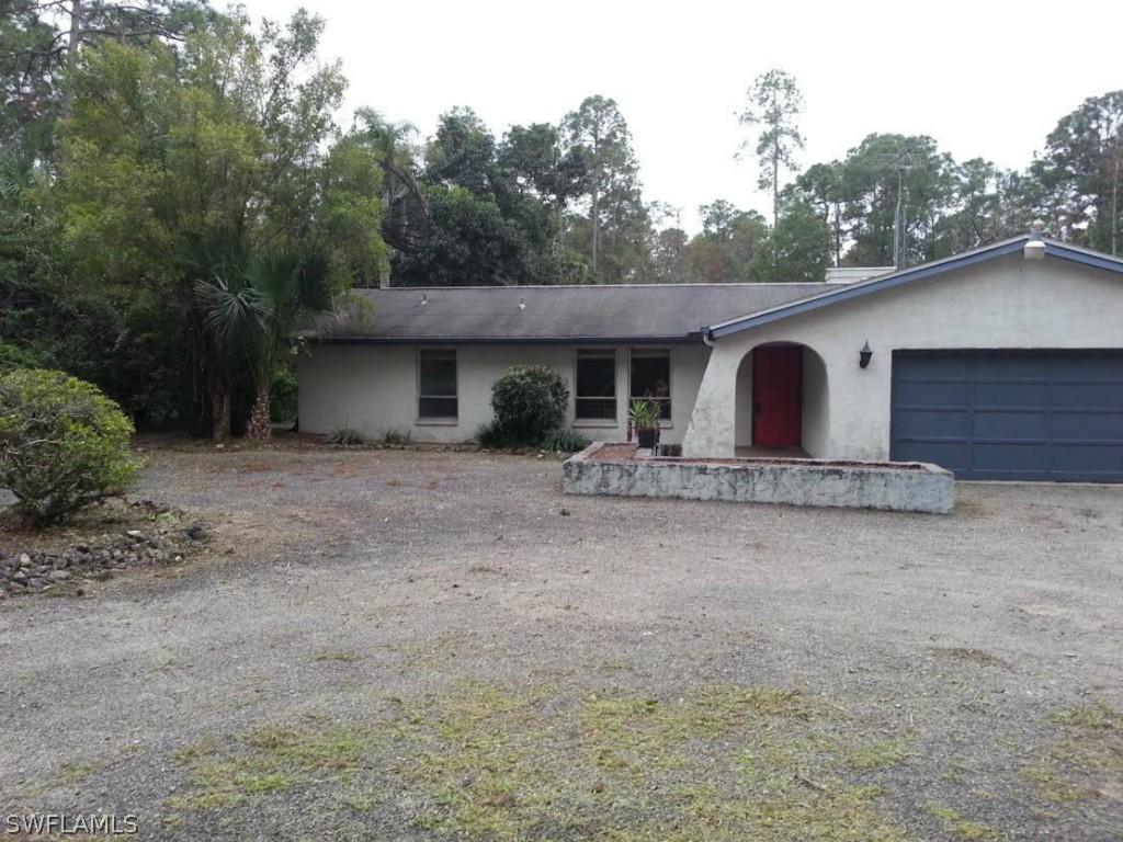 4870 Boxwood Way, Naples, FL 34116