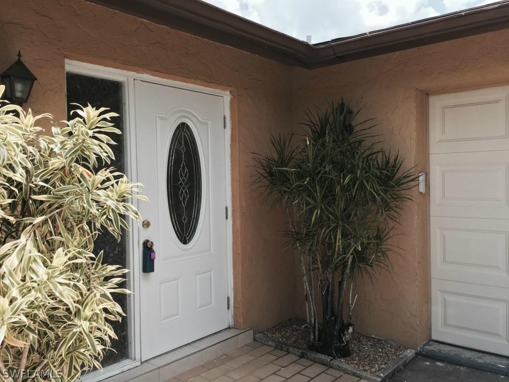 1226 SE 27th Ter., Cape Coral, FL 33904