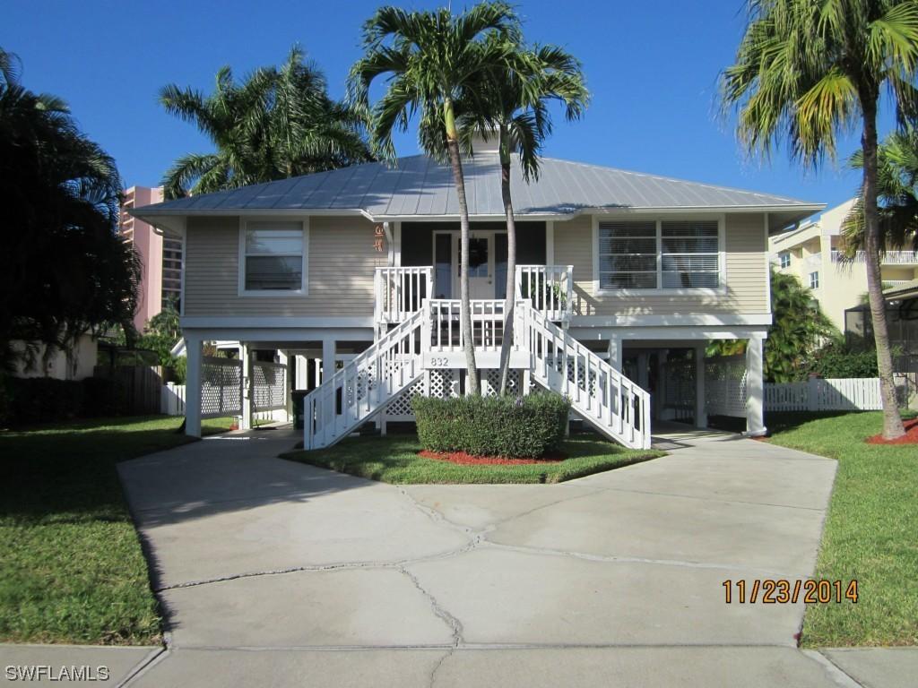 832 Seagrape Dr., Marco Island, FL 34145