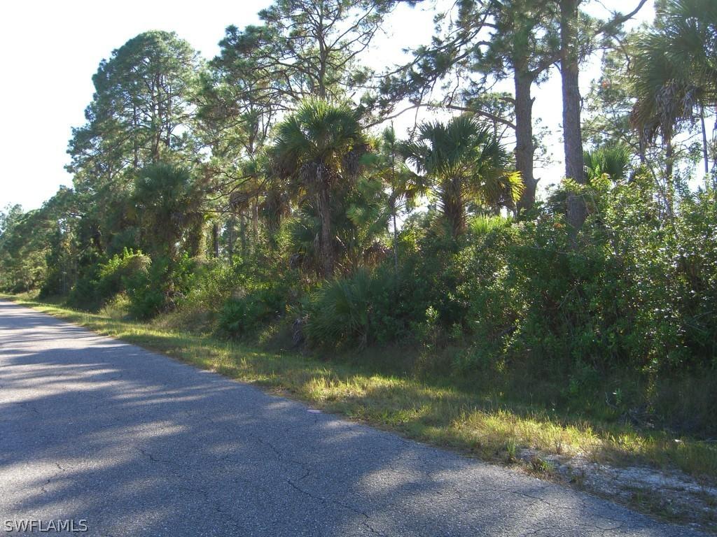 915 Desoto Ave., Lehigh Acres, FL 33972