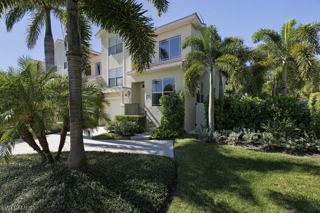 962 5th St., Naples, FL 34102