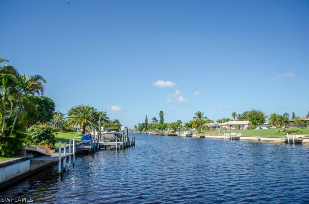 1319 SE 36th Ter., Cape Coral, FL 33904