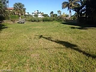 35 W Pelican St., Naples, FL 34113