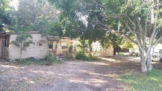 2230 Moreno Ave., Fort Myers, FL 33901
