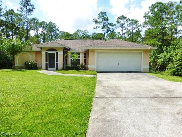 325 Desoto Blvd., Naples, FL 34117