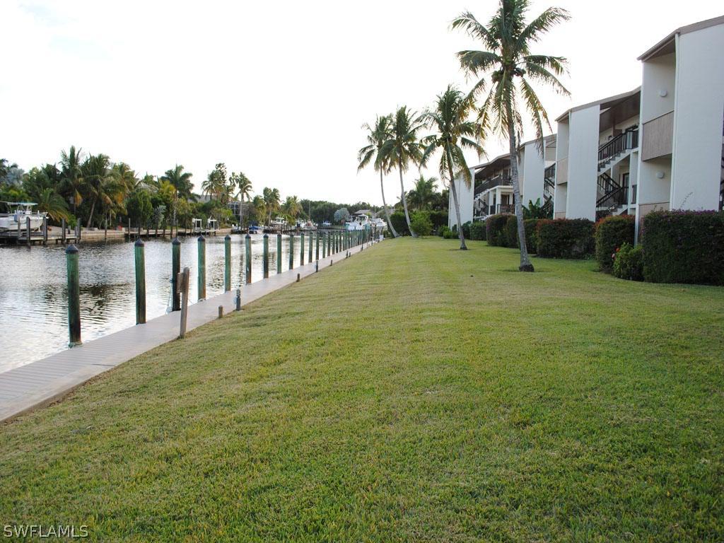 1250 Tennis Place Ct. #B23, Sanibel, FL 33957