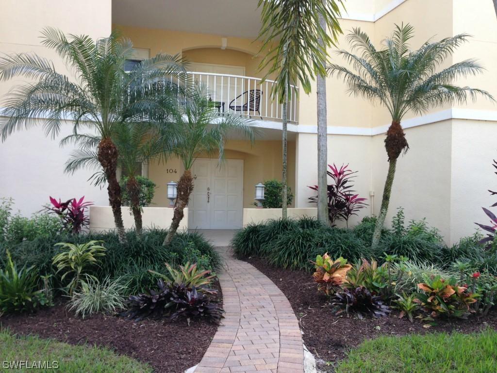 400 Park Shore Dr. #104, Naples, FL 34103